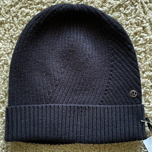 lululemon athletica Accessories - Lululemon Black Twist of Cozy Beanie Winter Hat